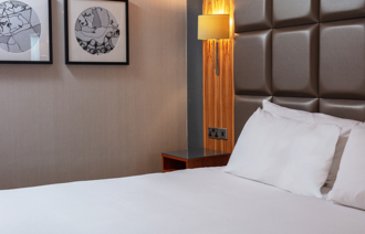 Carousel Desktop Family 01