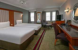 Carousel Desktop Twin 01